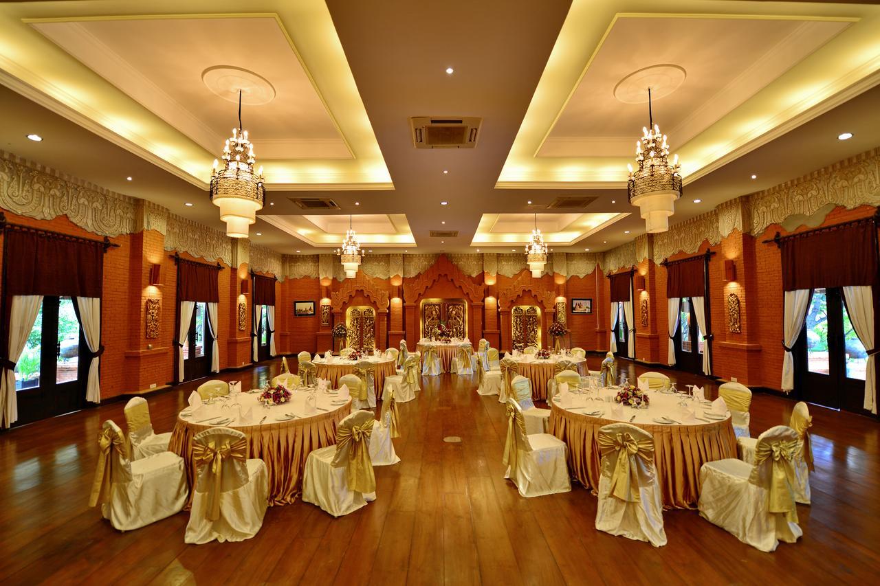 Aureum Palace Hotel & Resort Bagan Nyaung-U Екстер'єр фото
