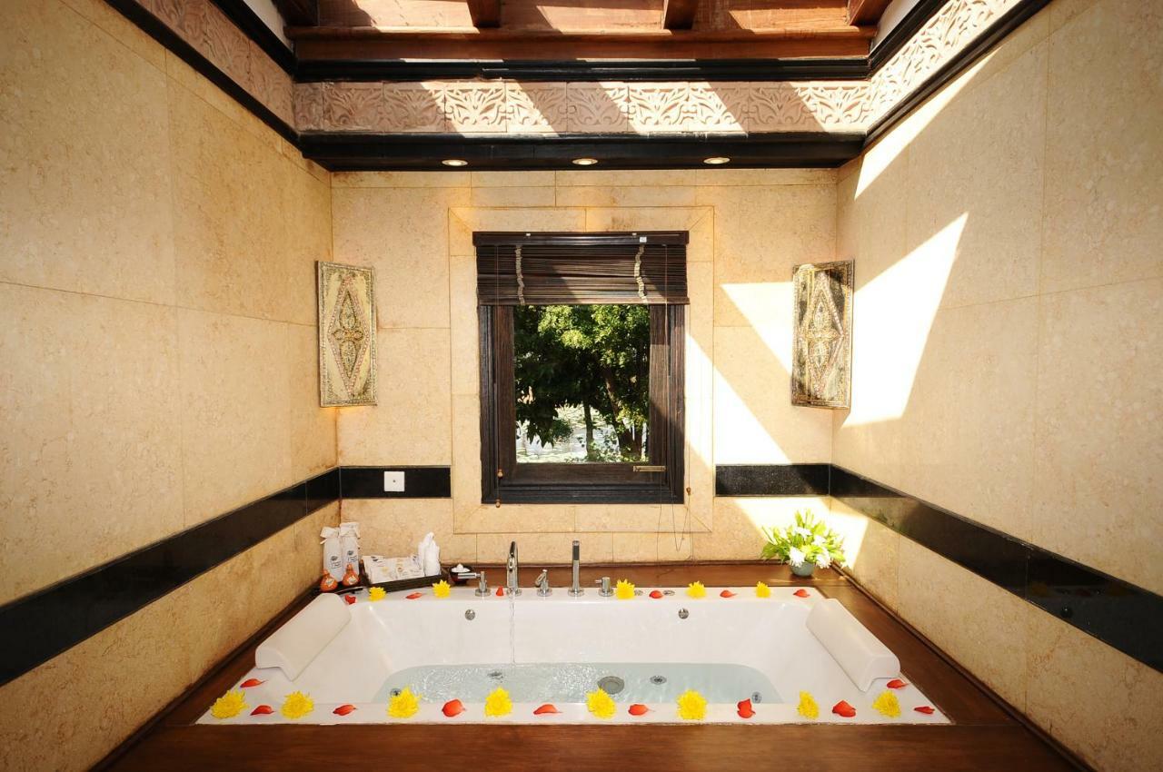 Aureum Palace Hotel & Resort Bagan Nyaung-U Екстер'єр фото